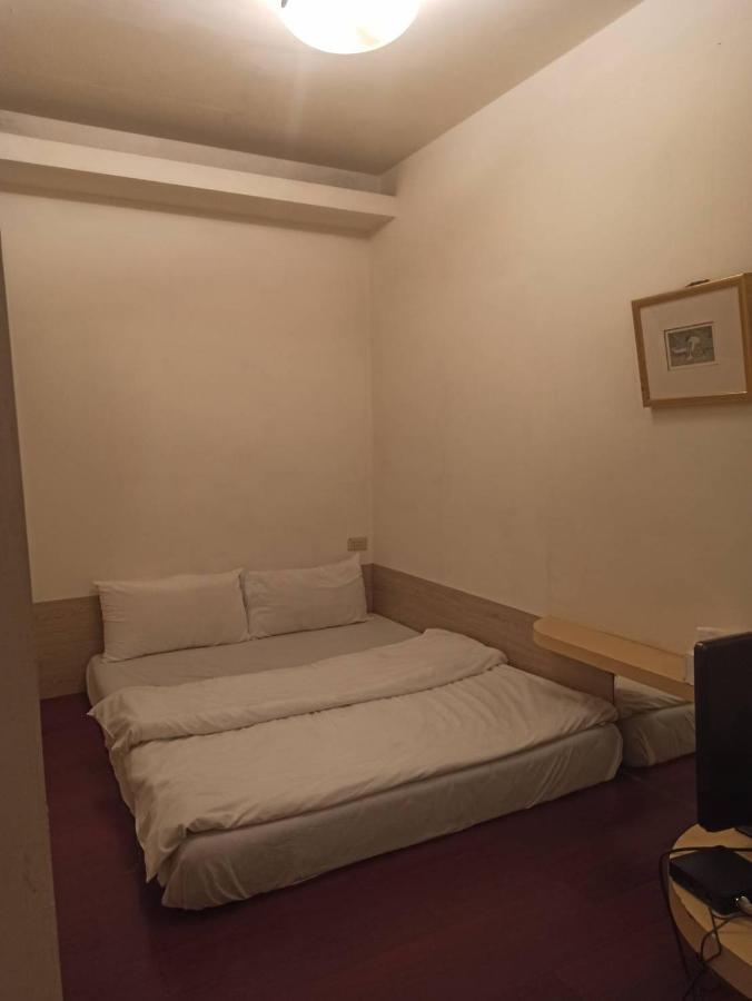 Hua Bin Hotel Yilan Exteriör bild